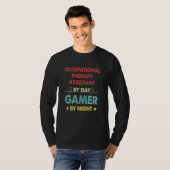 Retro Occupational Therapy Assistant By Day Gamer  T-shirt (Voorkant volledig)