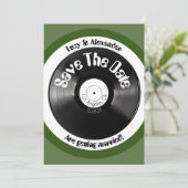 Retro  olijfgroen vinyl record bruiloft save the date (Staand voorkant)
