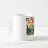 Retro "Ontdek meer" Mountain Adventure Koffiemok (Voorkant links)