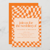 Retro Orange Abstract Check Wedding QR Code RSVP Kaart (Voorkant / Achterkant)