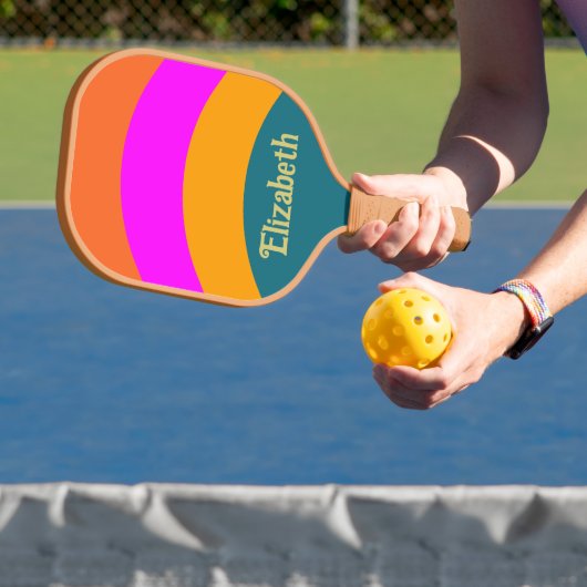 Retro Oranje Blauw en Magenta met Naam Pickleball Paddle (Insitu)