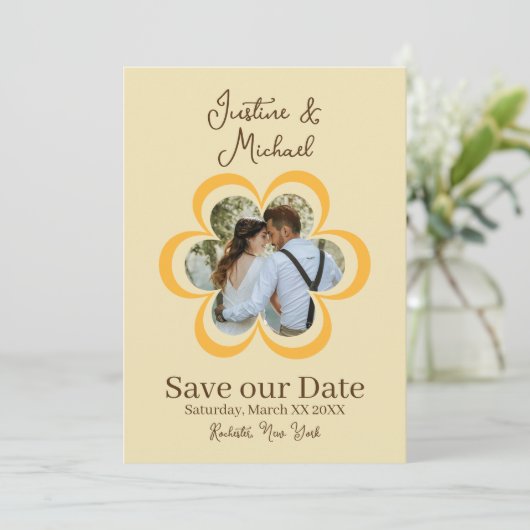 Retro Oranje Bloem Foto Huwelijk Datum Besparen Kaart (Staand voorkant)