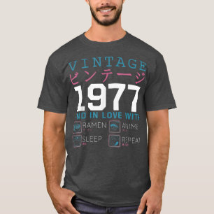 Retro Otaku Kanji  1977 Birthday Ramen Anim T-shirt