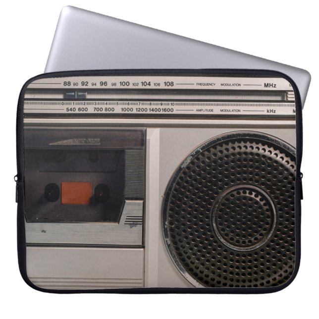 Retro outdated portable stereo radio cassette reco laptop sleeve (Voorkant)