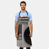 Retro outdated portable stereo radio cassette reco schort (Gedragen)