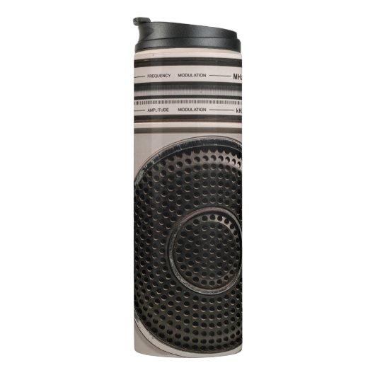 Retro outdated portable stereo radio cassette reco thermosbeker (Geroteerd rechts)