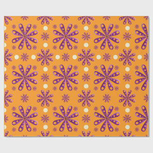 Retro paarse bloemen op oranje achtergrond cadeaupapier