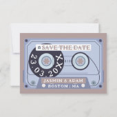 Retro Paarse Cassetteband Save The Date (Achterkant)
