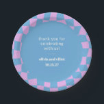 Retro Paarse Schachbrett Motief Custom Koppels Bru Papieren Bordje<br><div class="desc">Retro Periwinkle Schachbrett Motief Mooie Custom Koppels Bruiloft Tafelservies</div>