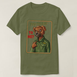 Retro Parodie Hond – Praat Je Tegen Mij? T-shirt