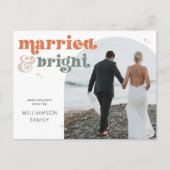 Retro Pas getrouwd Arch Foto Getrouwd & Bright Feestdagenkaart (Voorkant)