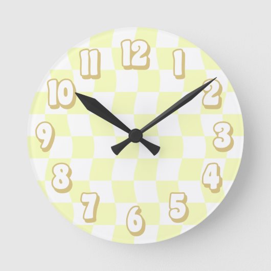 Retro Pastel Geel Wit Wavy Checkerboard Ronde Klok (Voorkant)