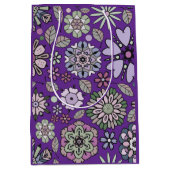 Retro Pastel Pink Purple Floral Seamless Pattern Medium Cadeauzakje (Voorkant)