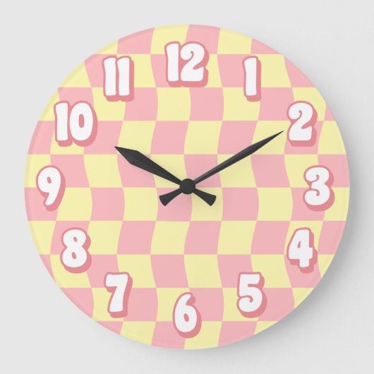 Retro Pastel Roze Geel Wavy Checkerboard Grote Klok (Voorkant)