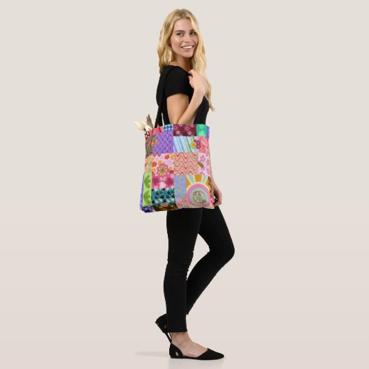 Retro Patchwork Groovy Boho Schoudertas Tote Bag (Op model)