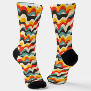 retro-patroon van de golfkleur sokken