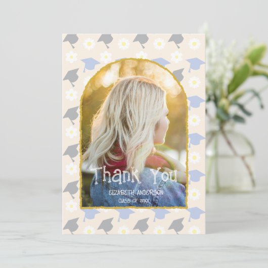 Retro Peach Graduation Bedankkaart (Staand voorkant)