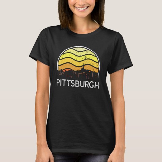 Retro Pennsylvania Pittsburgh Visitors Skyline Vin T-shirt (Voorkant)