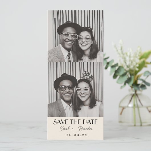 Retro Photobooth Typografie Arcode Sla de datum op Kaart (Staand voorkant)
