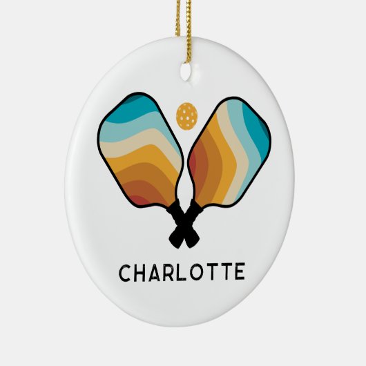 Retro Pickleball Paddles & Ball Aangepaste naam Keramisch Ornament (Rechts)