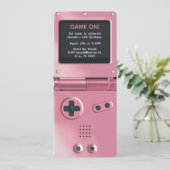 Retro Pink Handheld Gaming Birthday Invitation Kaart (Staand voorkant)