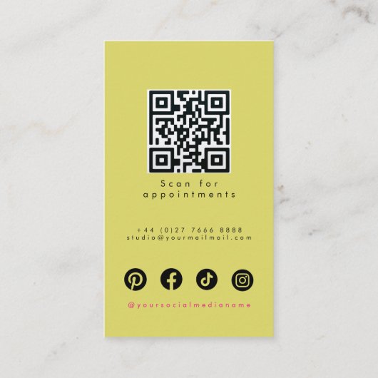 Retro Pink Olive Green Hair Styling Flat Design QR Visitekaartje (Achterkant)