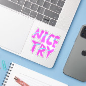 Retro Pixel Lettertype – 8-Bit Gamen Sticker (Laptop met iPhone)
