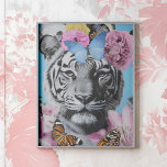 Retro Pop Art Tiger en vlinders Collage Poster<br><div class="desc">Retro Pop Art Tiger and Butterflies Collage Poster - Infundeer uw ruimte met gedurfde elegantie door middel van dit coquette esthetische ontwerp. Met een opvallende tijger versierd met zachte bloemen en vlinders, combineert deze retro-geïnspireerde collage felle en delicate elementen. De mix van roze huisaccenten en levendige details creëer een krachtige...</div>