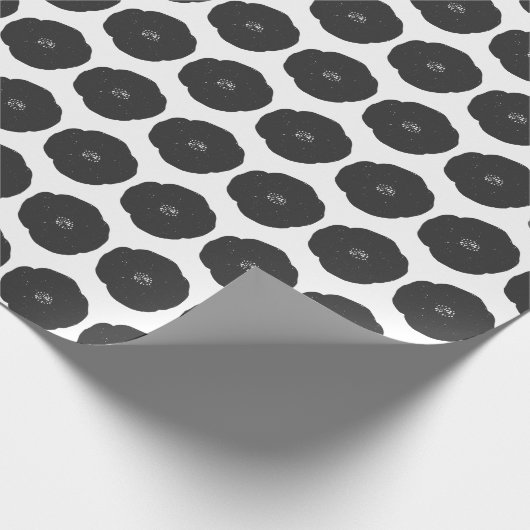 Retro Poppy Floral Art Pattern in Black and White Cadeaupapier (Hoek)