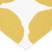 Retro Poppy Floral Art Pattern in Geel en Wit Tafelkleed (Gekanteld)