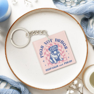 Retro Pug "Pugs Not Drugs" Bubblegum Roze en Blauw Sleutelhanger