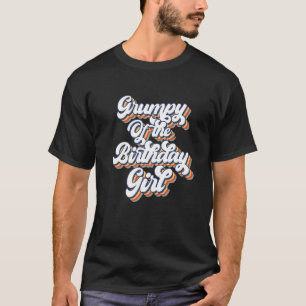 Retro puinhoop van het meisje dat op de geboorte t-shirt