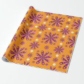 Retro Purple Flowers on Orange Background Cadeaupapier (Uitgerold)