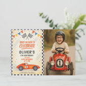 Retro raceauto verjaardagsfeestje kaart (Staand voorkant)