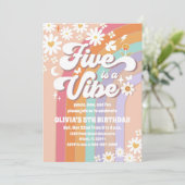 Retro Rainbow 5th Birthday Invitation Kaart (Staand voorkant)