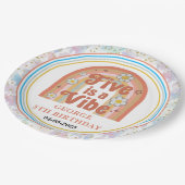 Retro Rainbow FIVE is a Vibe Groovy 5th Birthday Papieren Bordje (Gekanteld)