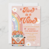 Retro Rainbow Five is een Vibe Groovy 5e verjaarda Kaart (Voorkant)