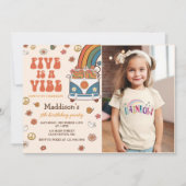 Retro Rainbow Five is een Vibe Groovy 5e verjaarda Kaart (Voorkant)