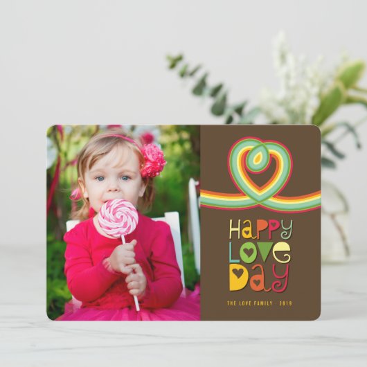 Retro Rainbow Loop Happy Love Day Valentijn Foto Feestdagenkaart (Staand voorkant)