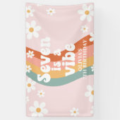 Retro Rainbow Seven is een Vibe Daisy 7TH Spandoek (Verticaal)