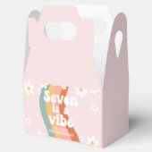 Retro Rainbow Seven is een Vibe Daisy 7th Verjaard Bedankdoosjes (Geopend)