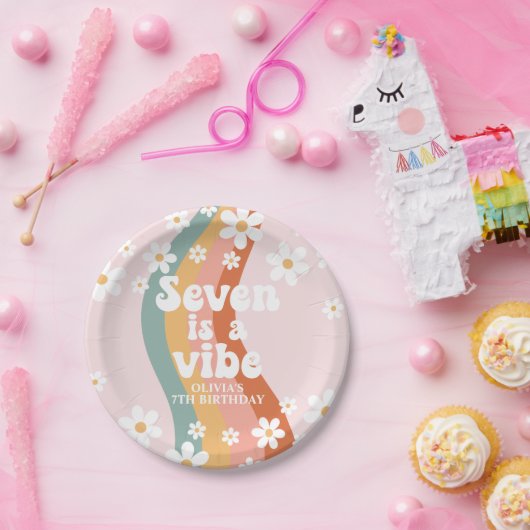 Retro Rainbow Seven is een Vibe Daisy 7th Verjaard Papieren Bordje (Feest)