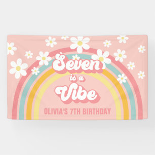 Retro Rainbow Seven is een Vibe Groovy 7e verjaard Spandoek
