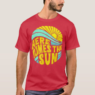 Retro Rainbow Sunrise hier komt de zon positief aa T-shirt