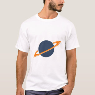 Retro Raketschip in een baan om een donkere planee T-shirt