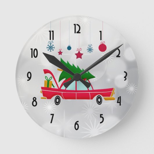 Retro Red Car met kerstboom Ronde Klok (Voorkant)