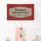 Retro Red en Black Buffalo Plays Pattern Birthday Spandoek (Insitu)