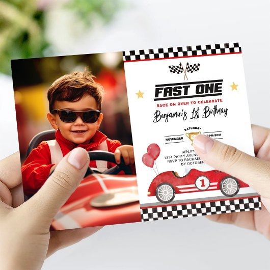 Retro Red Fast One Racing Car 1e Verjaardag Foto Kaart