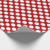 Retro Red Polka Dot Pattern Birthday Cadeaupapier (Hoek)