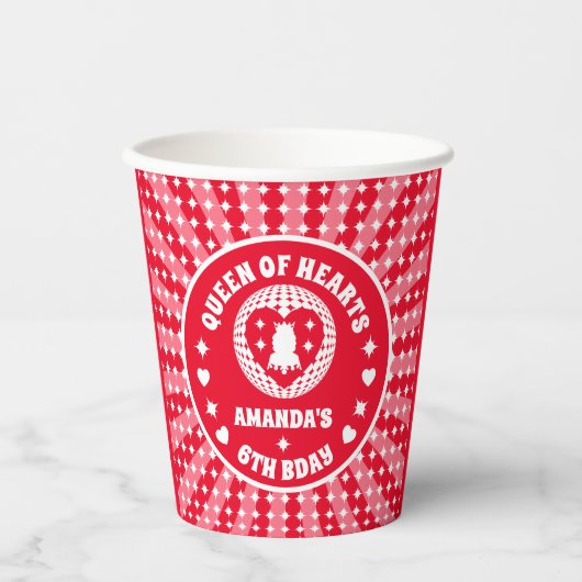 Retro Red Queen of Hearts Birthday Papieren Bekers (Voorkant)